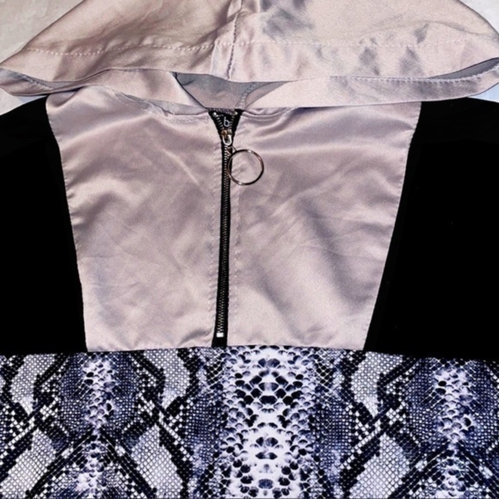 Boohoo Zara style colorblock hoodie windbreaker size 10  gently preloved - Picture 4 of 11